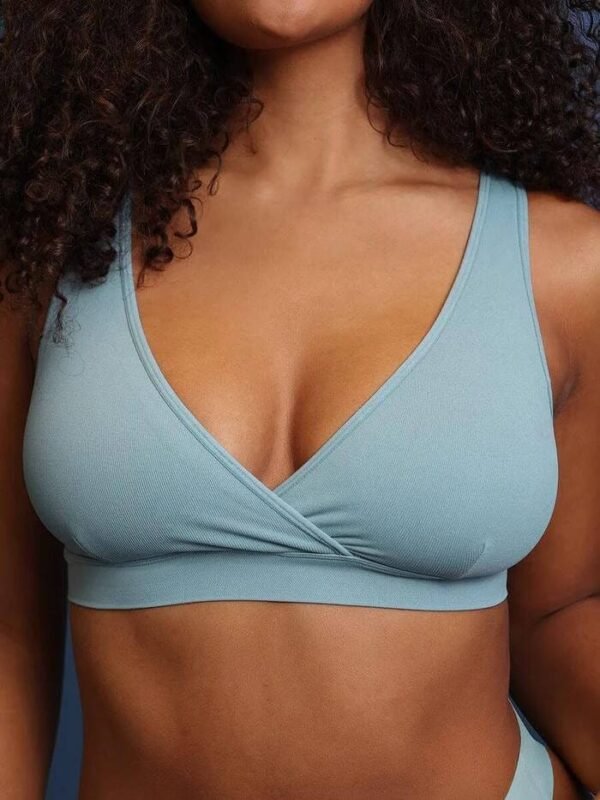 Eco-friendly Seamless Crossover Bra